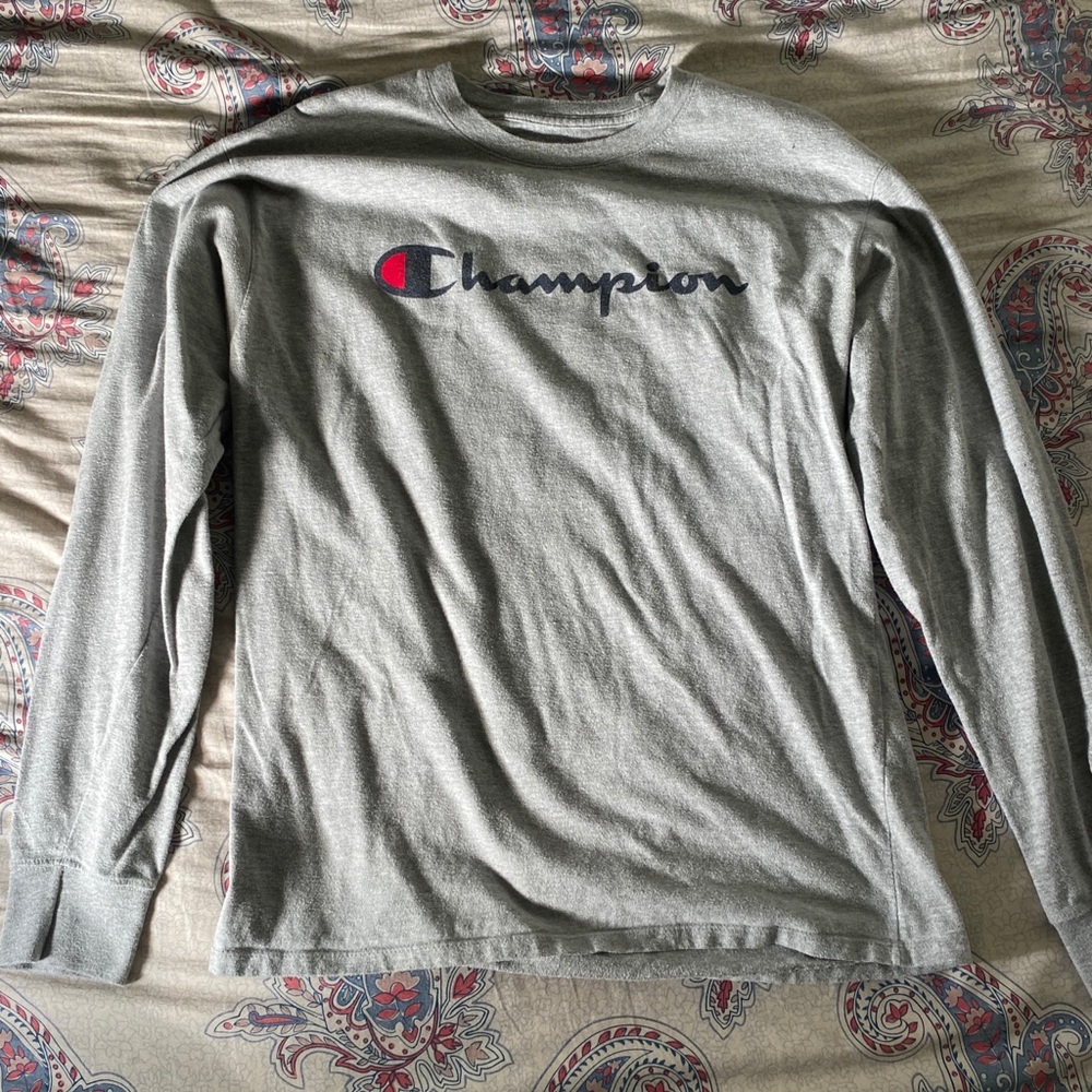 Champion long sleeve tee! Size L! USED